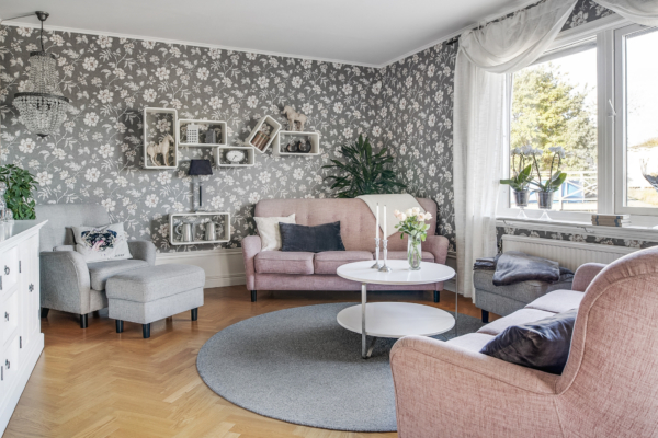 1,5 Plans villa med inredd källare i populära Lilleby!