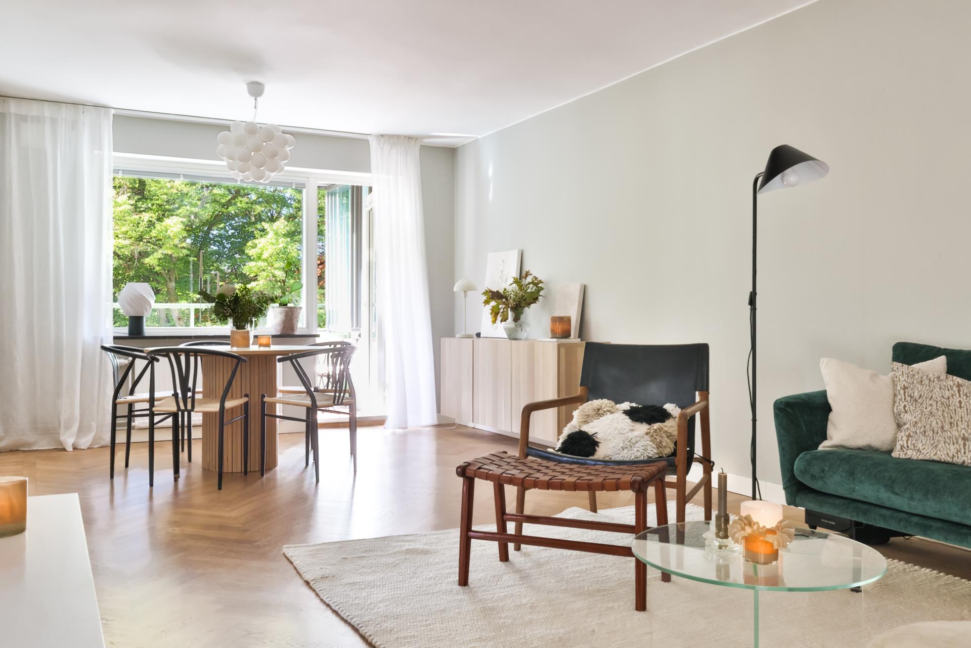 Modernt renoverad 3:a med unik planlösning och inglasad balkong på Centrala hisingen